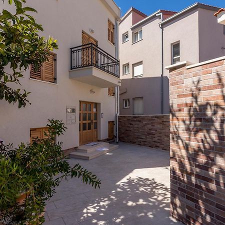 Apartments Lea Подстрана Екстер'єр фото