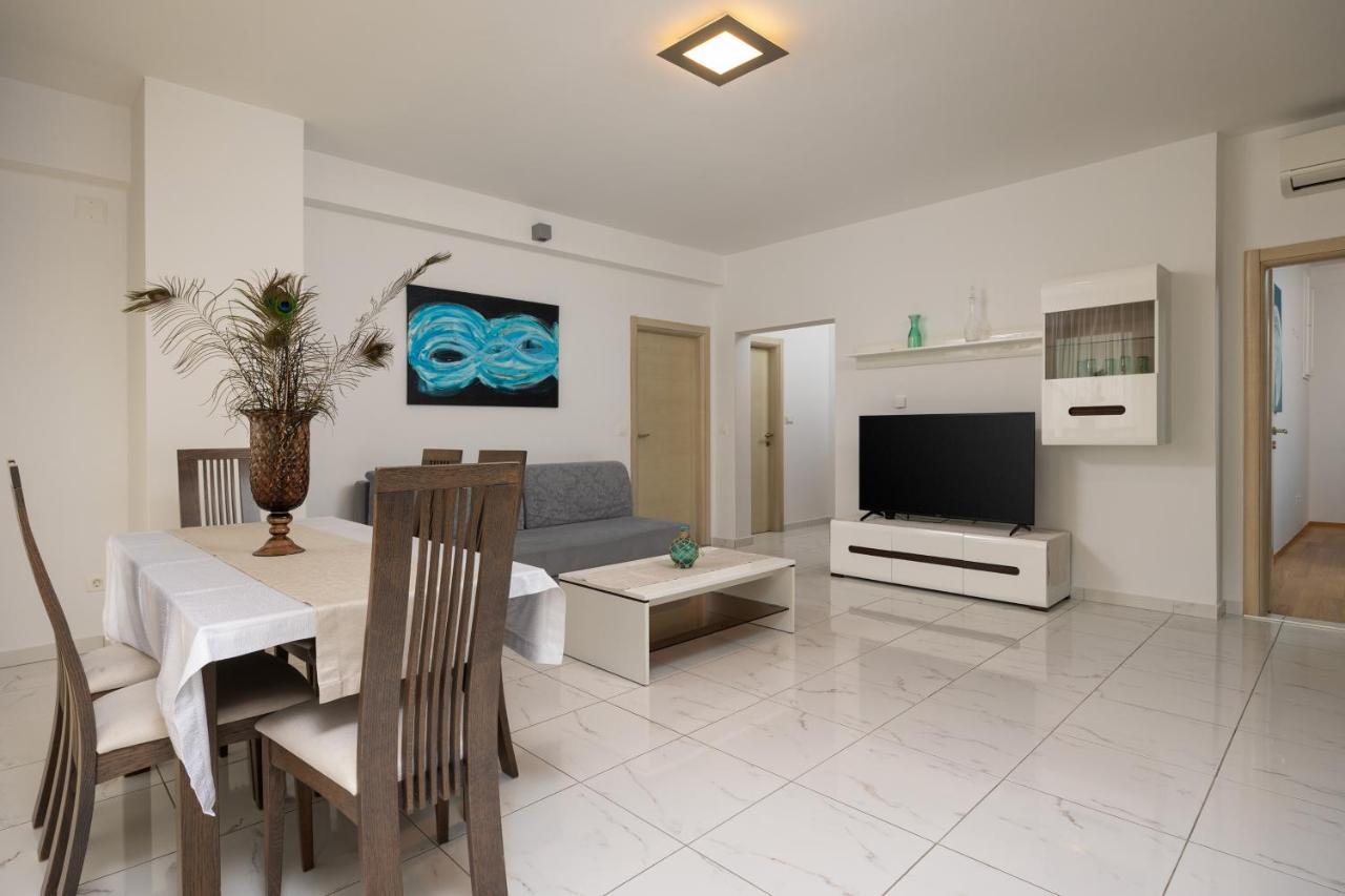 Apartments Lea Подстрана Екстер'єр фото
