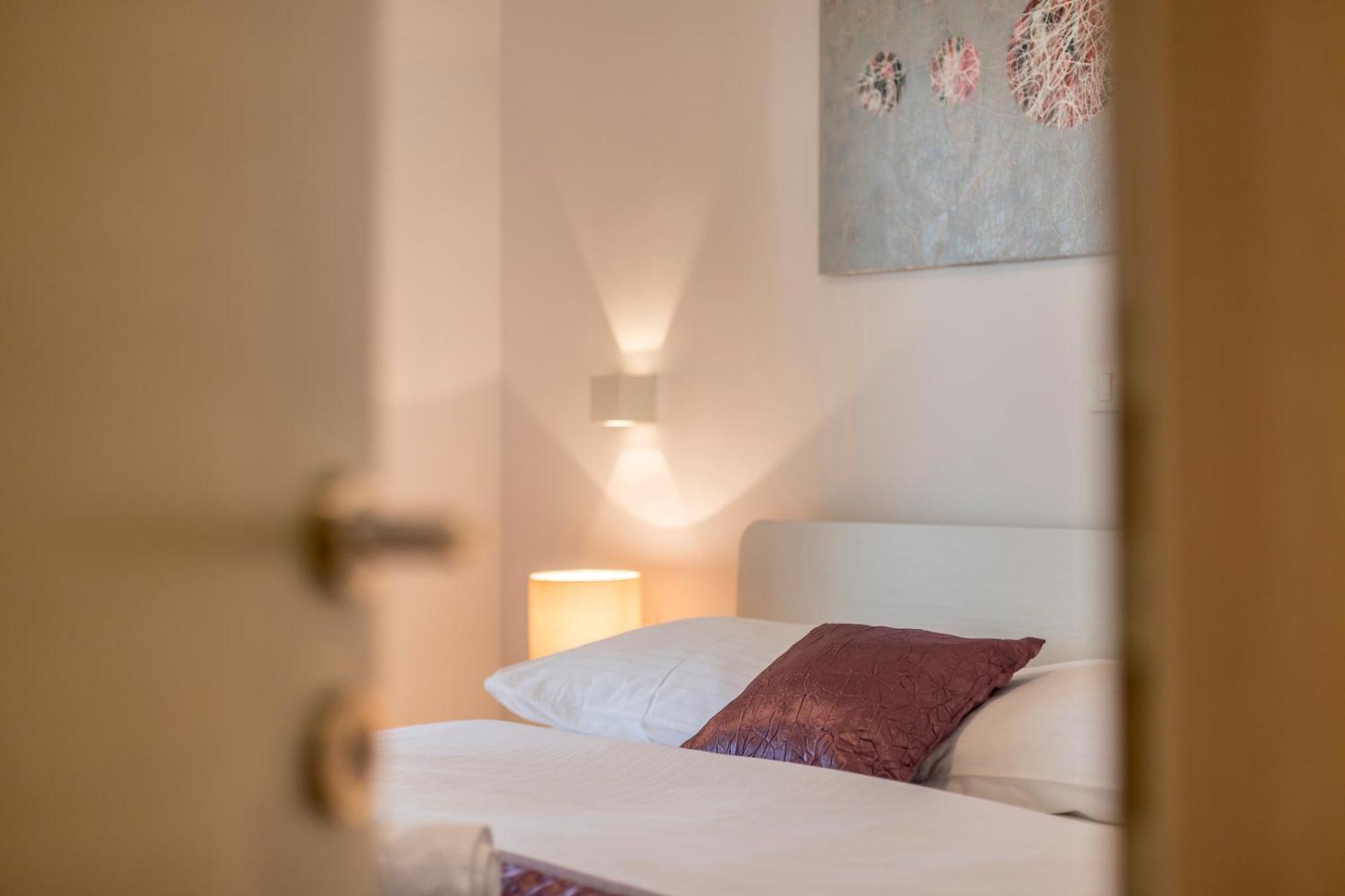 Apartments Lea Подстрана Екстер'єр фото
