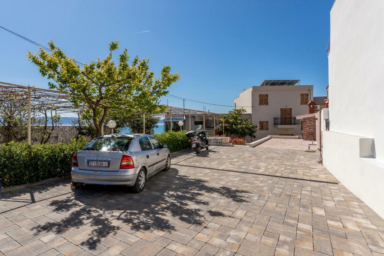 Apartments Lea Подстрана Екстер'єр фото